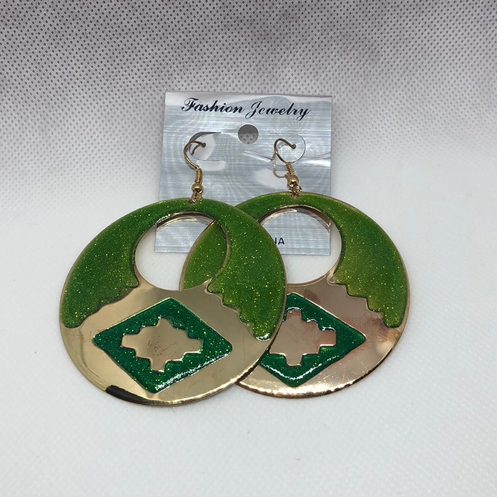 New earrings 5/20$❤️